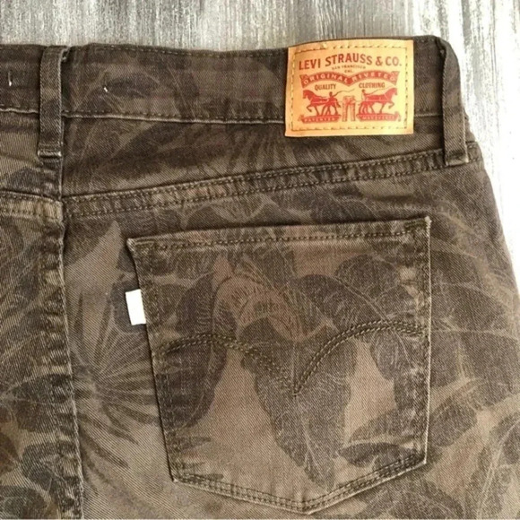 Levis women’s low rise skinny jeans floral print size 31 - Picture 6 of 9